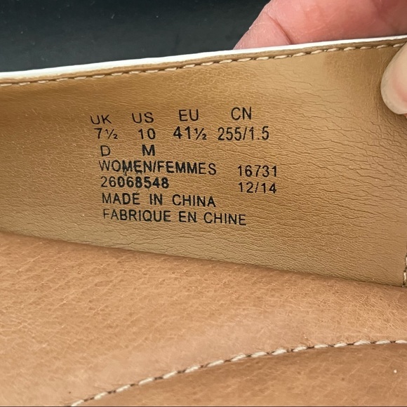 Clarks Artisan White Leather Sling back Sz 10 - Picture 7 of 7